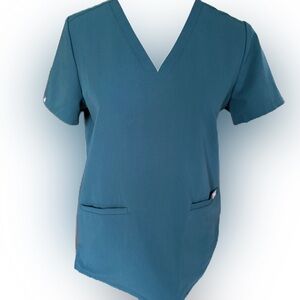 Figs Women’s Casma Teal Green ( PO 1326) Scrub Top. Size Small